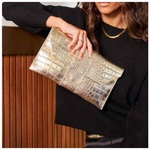 Curateur JJ Winters Nikki Clutch Purse NWT